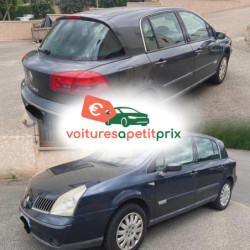 Voiture d'occasion année 2002 275 km Essence à Lyon à petit prix