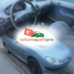 Voiture d'occasion année 2003 189000 km Essence à Reims à petit prix