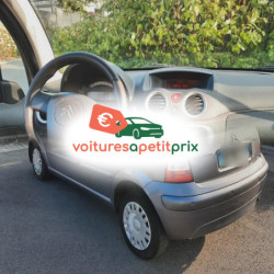 Voiture d'occasion année 2006 243000 km Essence à Rennes à petit prix