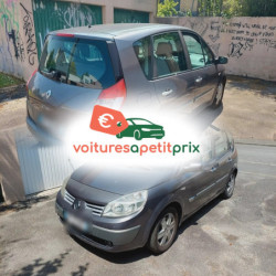 Voiture d'occasion année 2003 177000 km Essence à Rennes à petit prix