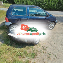 Voiture d'occasion année 2003 110500 km Essence à Limoges à petit prix