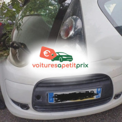 Voiture d'occasion année 2011 156000 km Essence à Lyon à petit prix